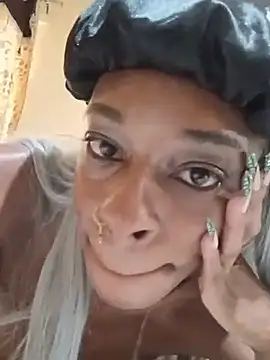 Jasmine_FullsShine élő XXX-chatje