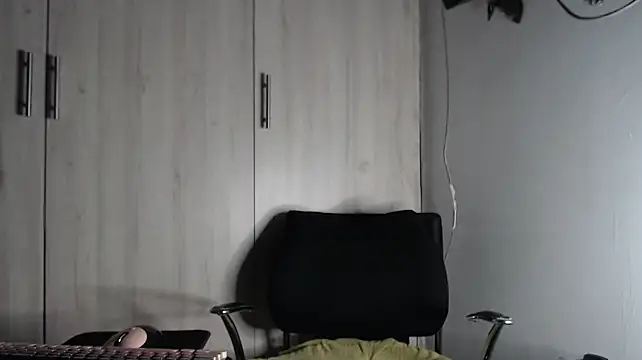 khawit_1's Live XXX Chat