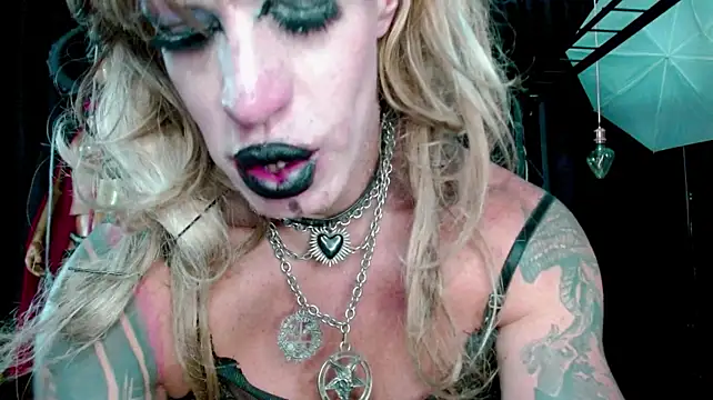 Czat XXX na żywo – LILITHMADAME