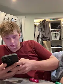 Novvikk88 XXX чат на живо