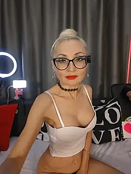 Chatroom XXX en direct de Milforja