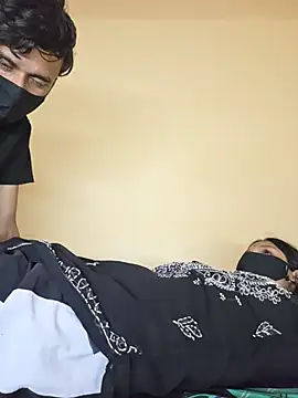 couplegk71's Live XXX Chat