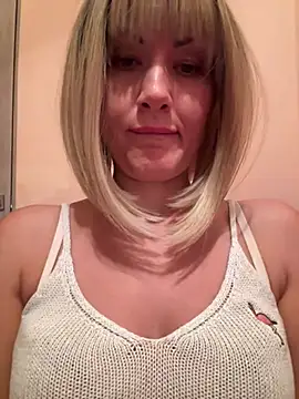 Živý XXX chat LunaFoxs