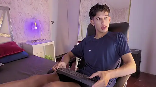 แชท XXX สดของ dave_eliot