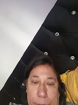 Chat +18 de Avril_xxx ao vivo