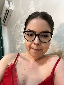 Chat XXX en directo de KaylaLewyss