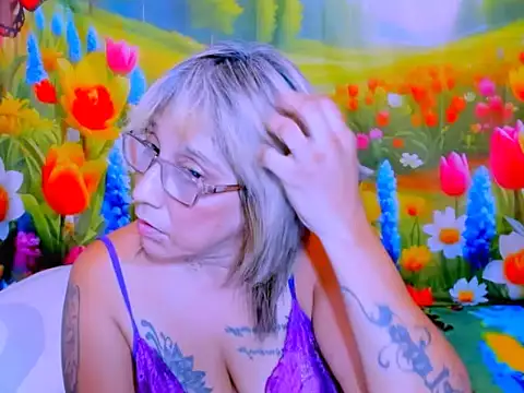 indianroxy 现场XXX聊天