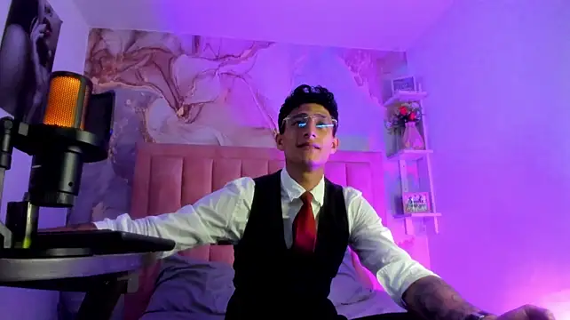 Онлайн чат XXX MaxiimoRomano_