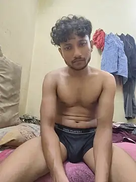 Indiandaddy11 即時 XXX 聊天