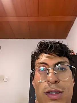 ApoloCruz Chat XXX in diretta