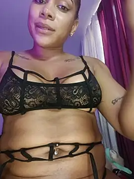 Chat XXX en directo de KarinRoss