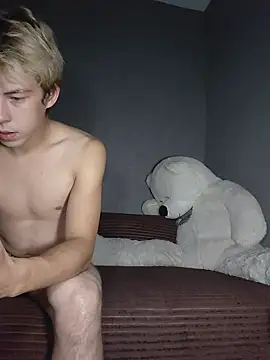 Chatroom XXX en direct de TishkaMay