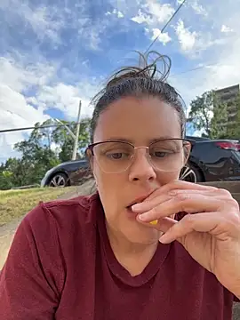 צ'אט XXX בשידור חי של MatildaJane5