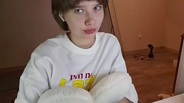 ExitedTroth's Live XXX Chat
