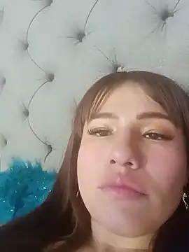 _Luna_Blooms: απευθείας συνομιλία ΧΧΧ