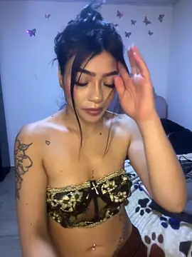دردشة DAKOTA_SAKURA الجنسية المباشرة