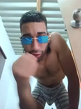 Mendez777's Live XXX Chat
