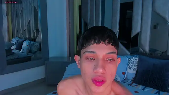 Sebax_Young's Live XXX Chat