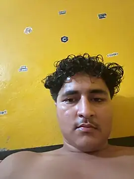cannonWithMuscles' Live XXX Chat