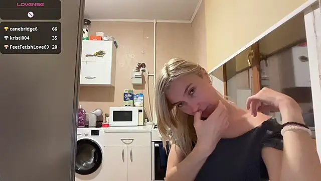 Chat XXX en directo de AngelJeni