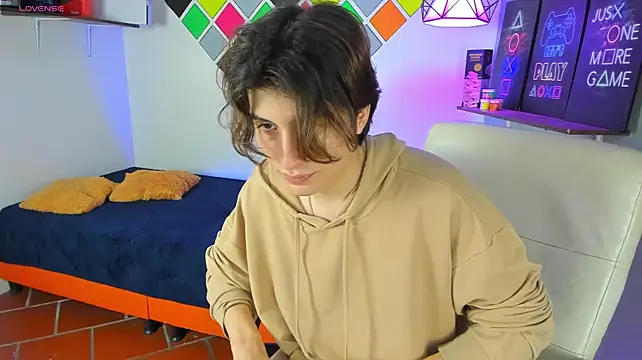 Marcoviolet Adlı Modelin Canlı XXX Sohbeti