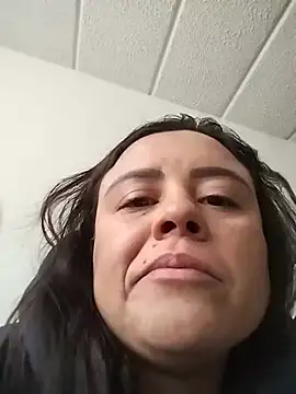 Chat XXX en directo de karlagiraldo198