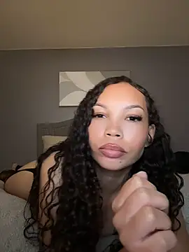 nikkiloveee webkamerás műsora