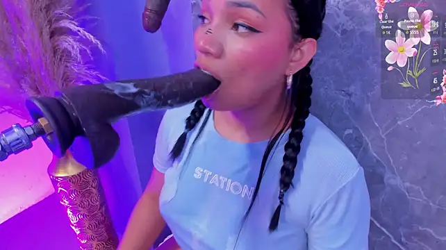 lia_sucker 现场XXX聊天