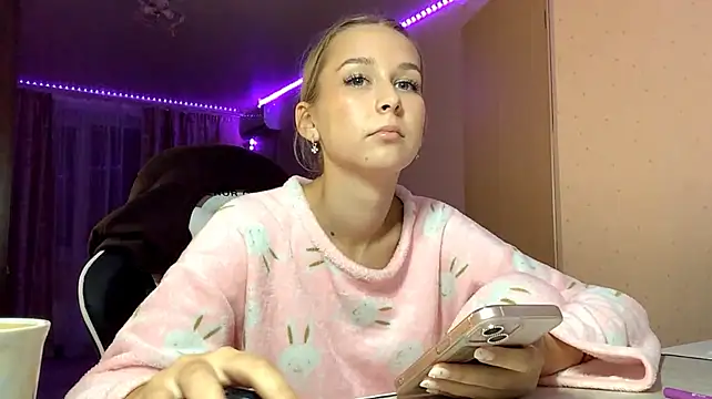 XXX chat uživo modela JoyBold