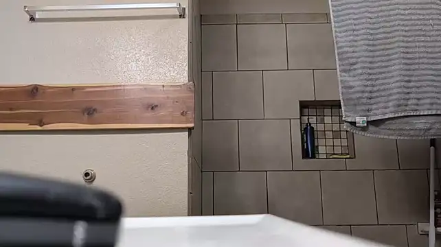 Opondestre00420's Webcam Show