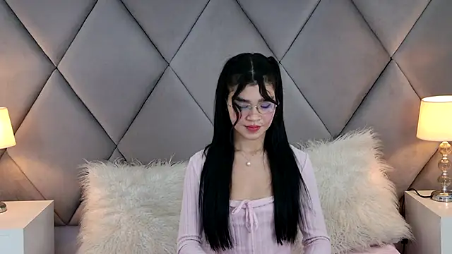 Chat +18 de OliviaDiaz ao vivo