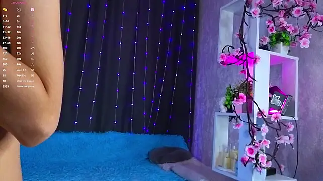 ChristiaHorde Adlı Modelin Canlı XXX Sohbeti