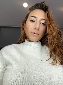 Chat +18 de samara-kitty ao vivo