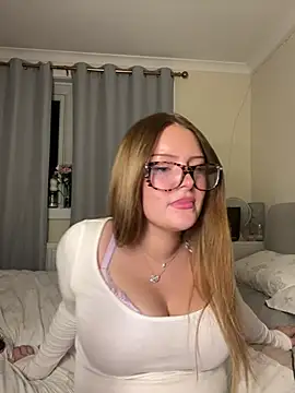 cherryrosealiee's Live XXX Chat