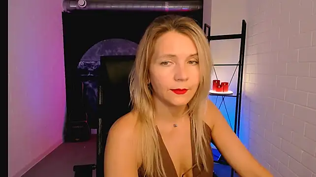 NicoleHitman Chat XXX live