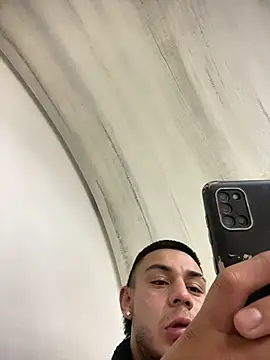 Taylor_DiamondBoy's Live XXX Chat
