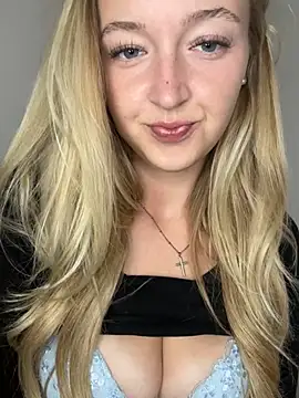 emilypeperoni 网络视讯表演