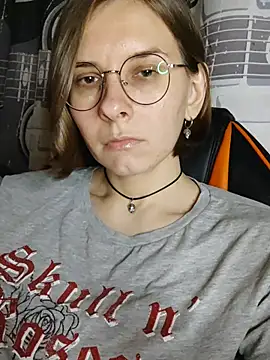 XXX chat uživo modela Aashikalaa