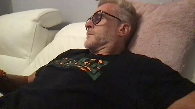 צ'אט XXX בשידור חי של Axl_hot