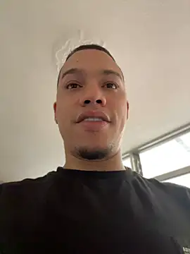 AlphaMasterXxx 라이브 XXX 채팅