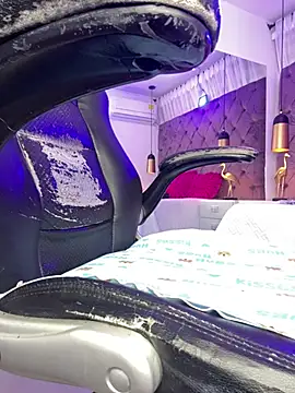 Auri__ Adlı Modelin Canlı XXX Sohbeti