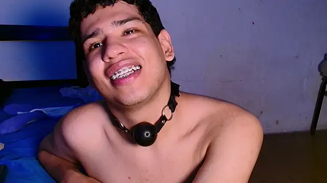 Santiago_Foxx Chat XXX in diretta