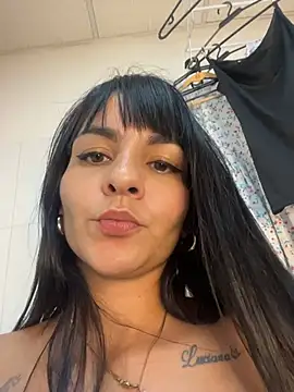 LuxeBrunetteXXX Live XXX-Chat
