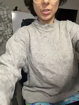 Lili_Cruz38's Live XXX Chat