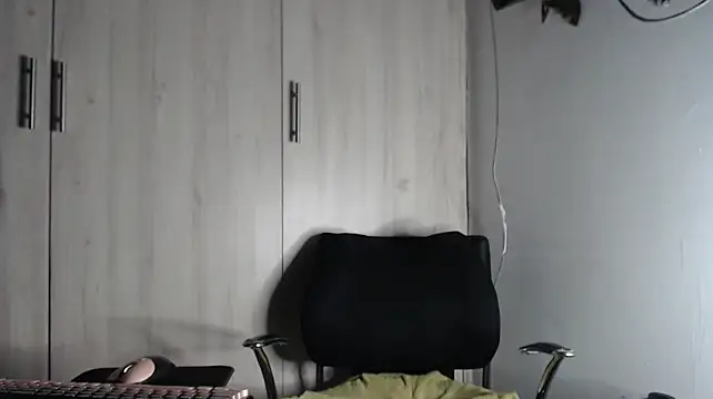 khawit_1 XXX чат на живо