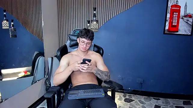 Axxel_Muscle Adlı Modelin Canlı XXX Sohbeti