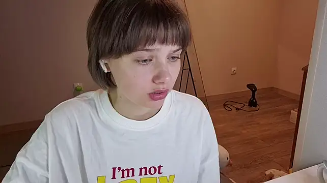 ExitedTroth's Live XXX Chat