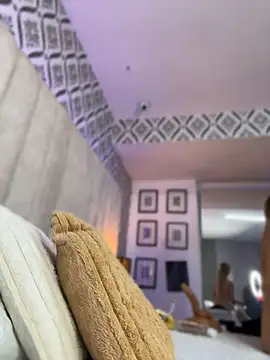 Chat +18 de Chiara_Bond ao vivo