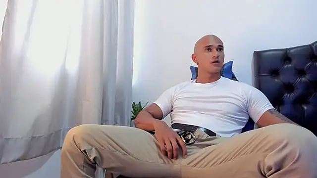 XXX chat uživo modela doublefun24