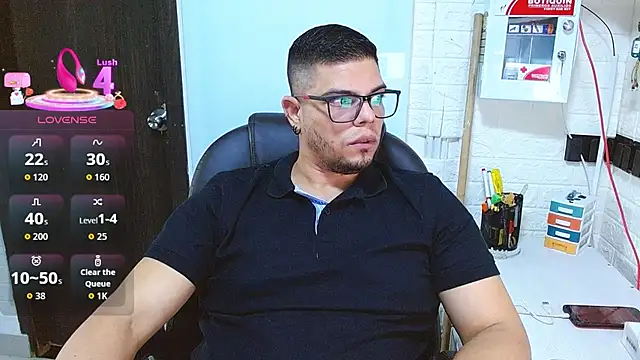 Онлайн чат XXX Realjoel01